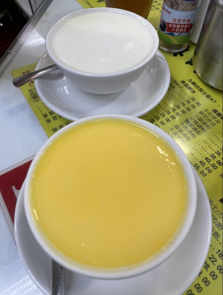 杏汁燉雞蛋+蛋白燉鮮奶