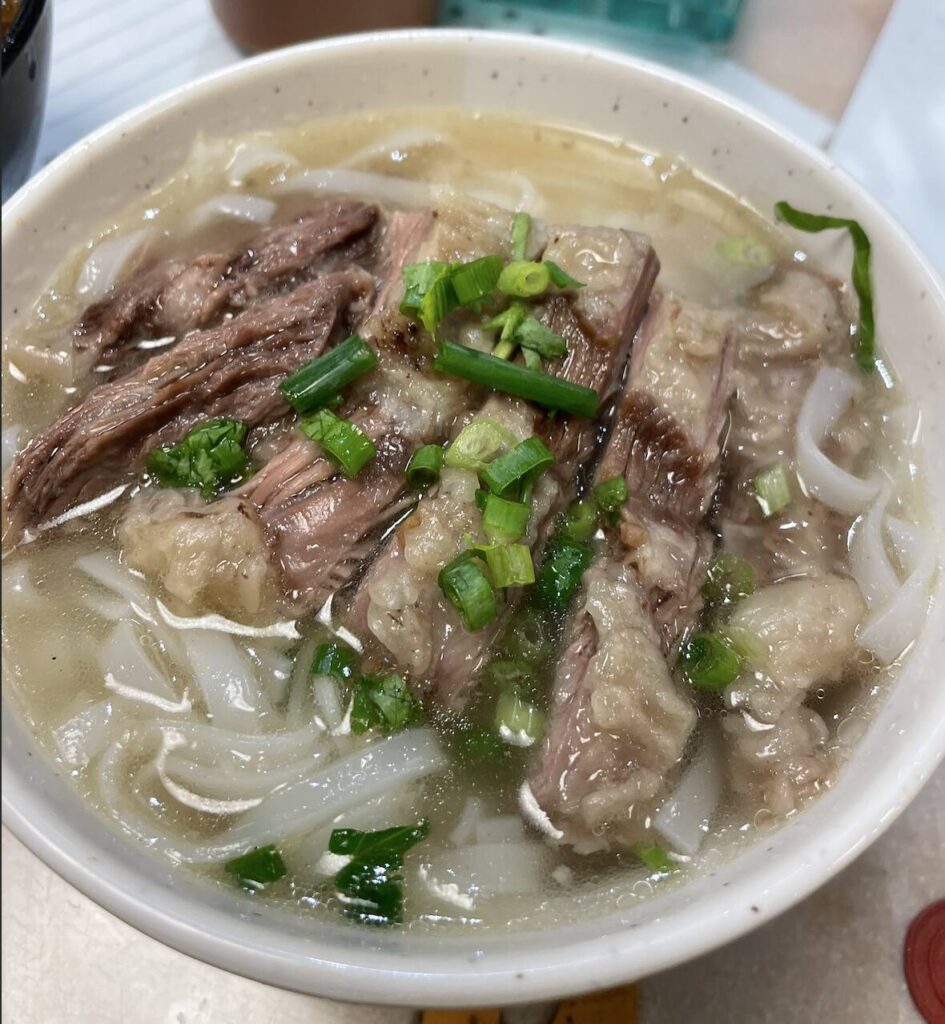 上湯牛腩河粉