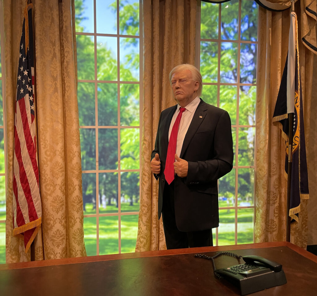 杜莎夫人蠟像館內川普雕像